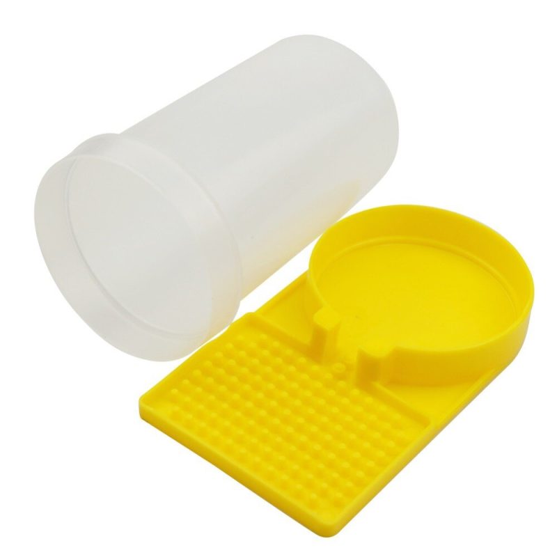 600ml Plastic Water Beehive Feeder - Image 3
