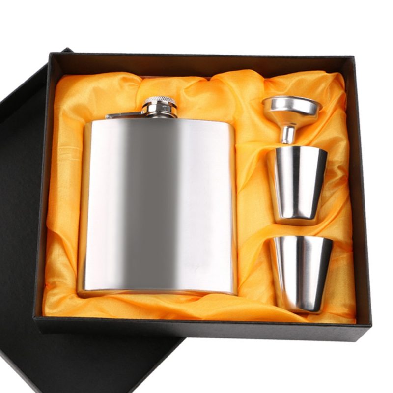 Alcohol Flask 4PC Stainless Steel Set - Image 5