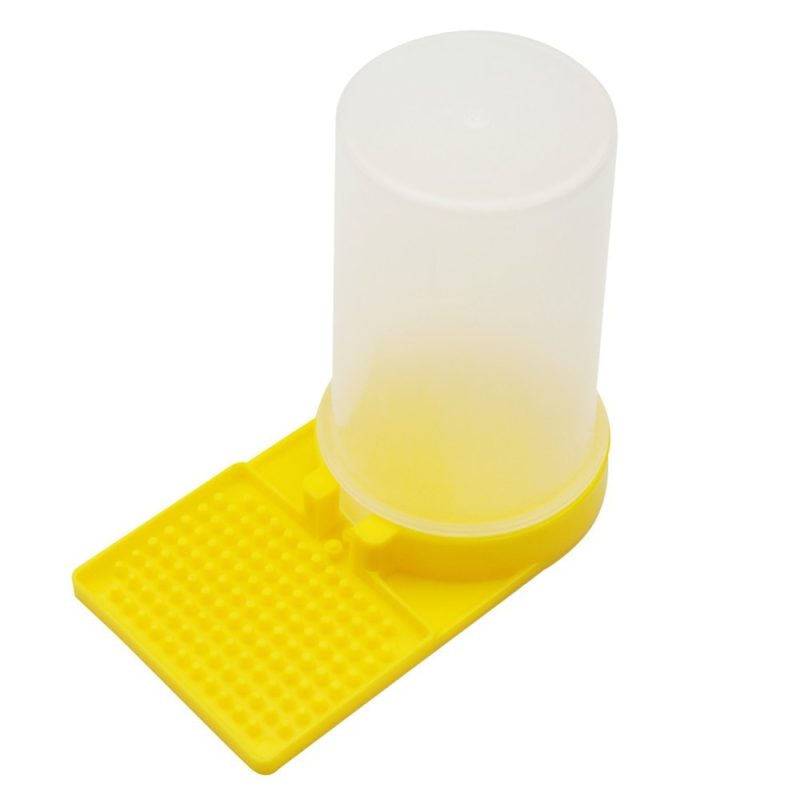 600ml Plastic Water Beehive Feeder - Image 2