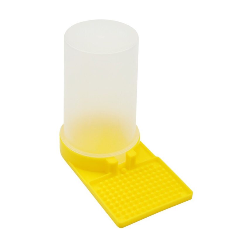 600ml Plastic Water Beehive Feeder - Image 6